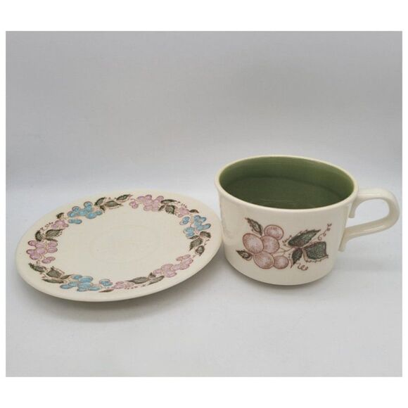 Midcentury Deadstock TS & T Concord Grape Cup and Saucer - Picture 5 of 6